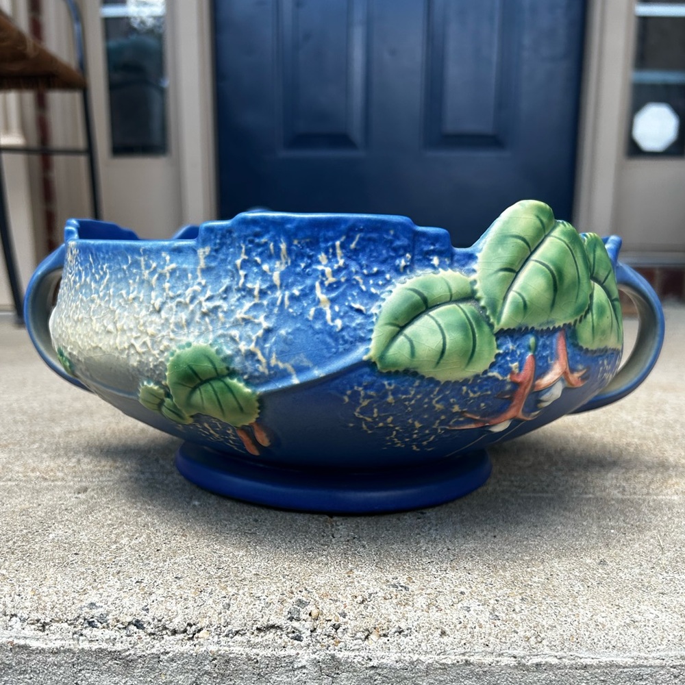 Vintage 1930s Roseville Fuchsia blue Jardinière Planter